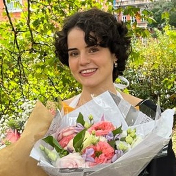 Portrait of Lulu Cullen